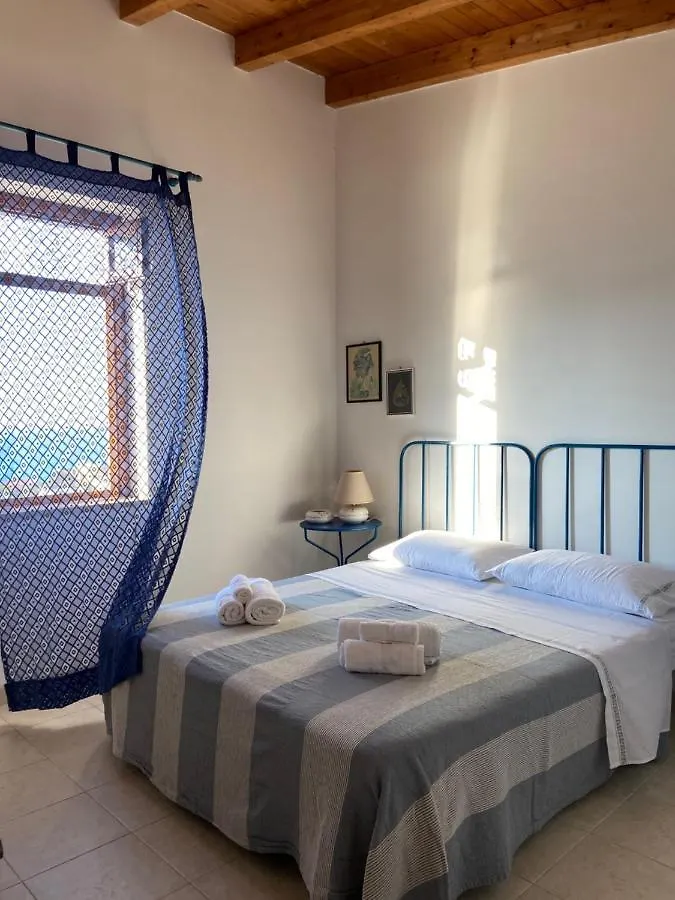 Villa Eloisa 阿尔卡莫马里纳 度假居