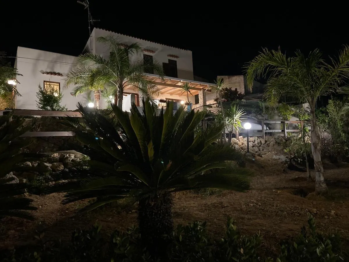 Villa Eloisa 阿尔卡莫马里纳 度假居